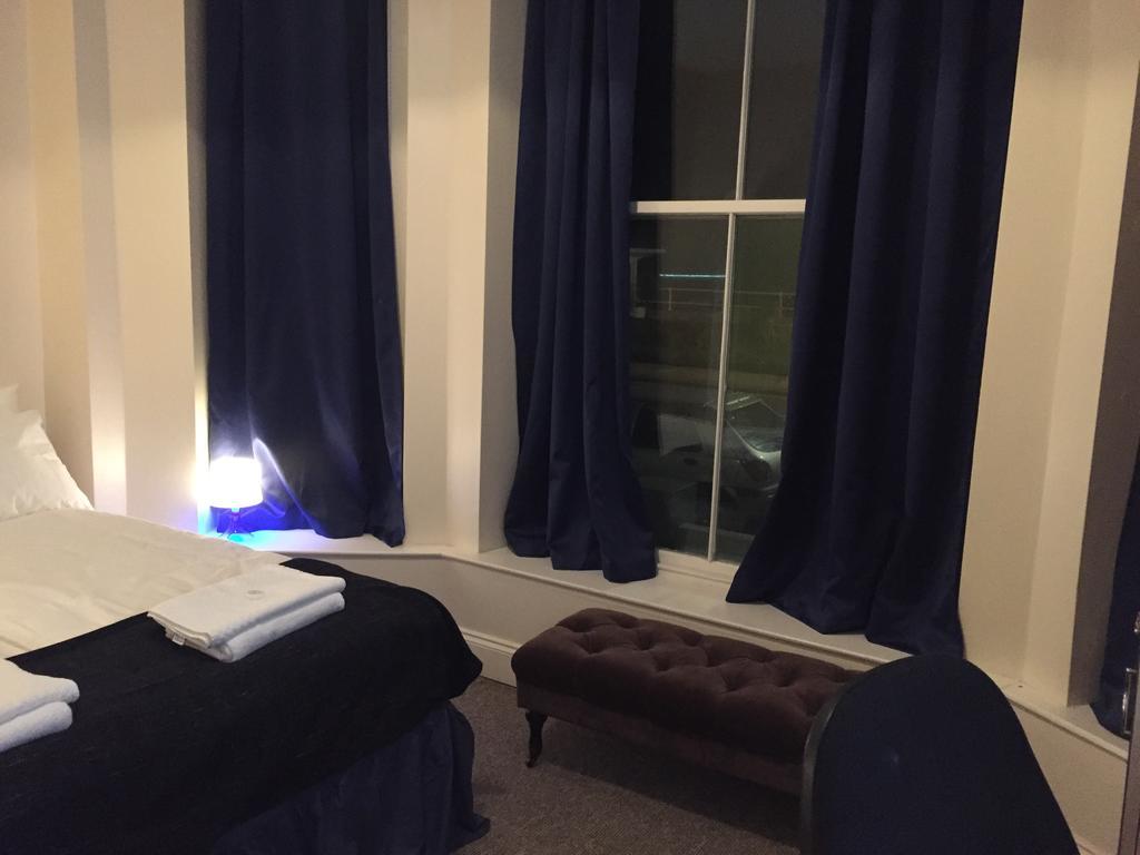 Pier 61 Guest Accommodation Hastings Dış mekan fotoğraf
